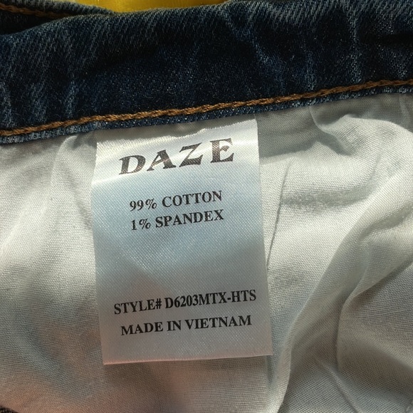 Daze jeans! - Picture 5 of 9